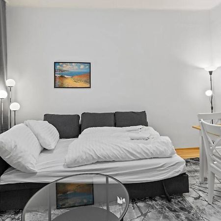וינה Modern Apartment Close To Center - 2Br מראה חיצוני תמונה
